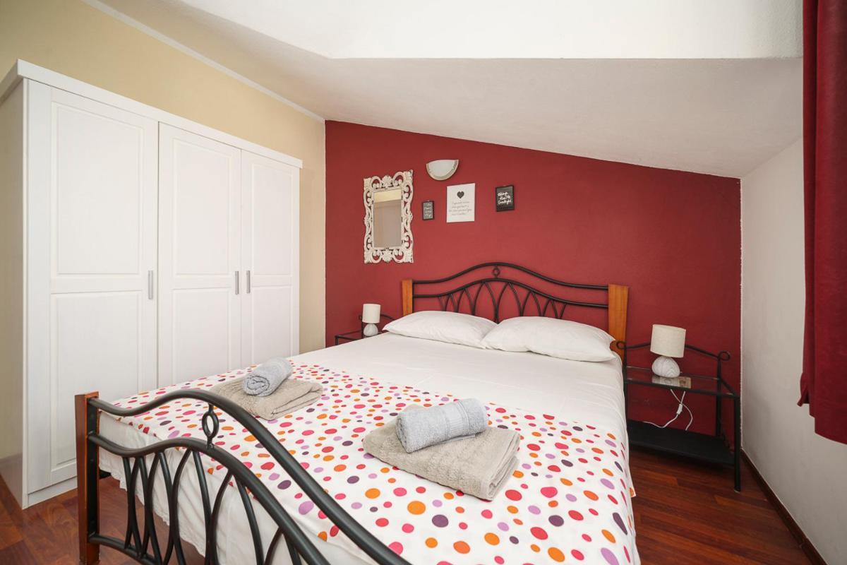 Villa Grey Stone Vodice Bagian luar foto