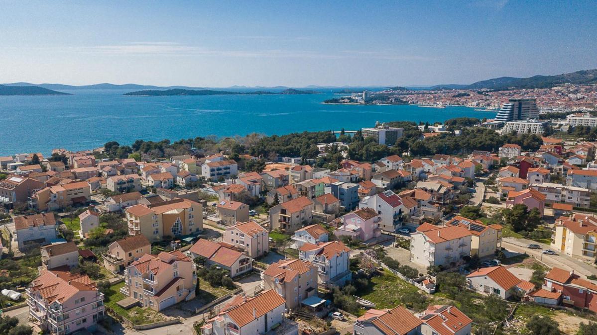 Villa Grey Stone Vodice Bagian luar foto