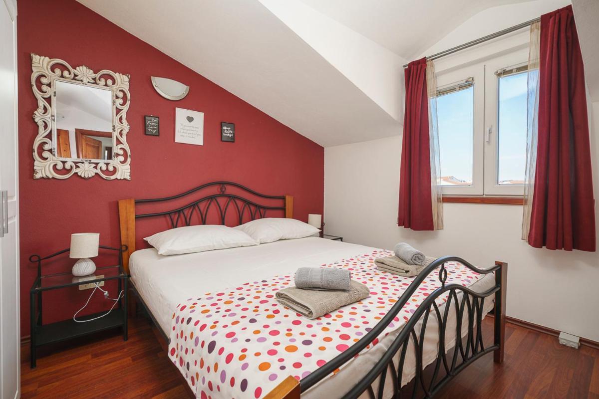 Villa Grey Stone Vodice Bagian luar foto