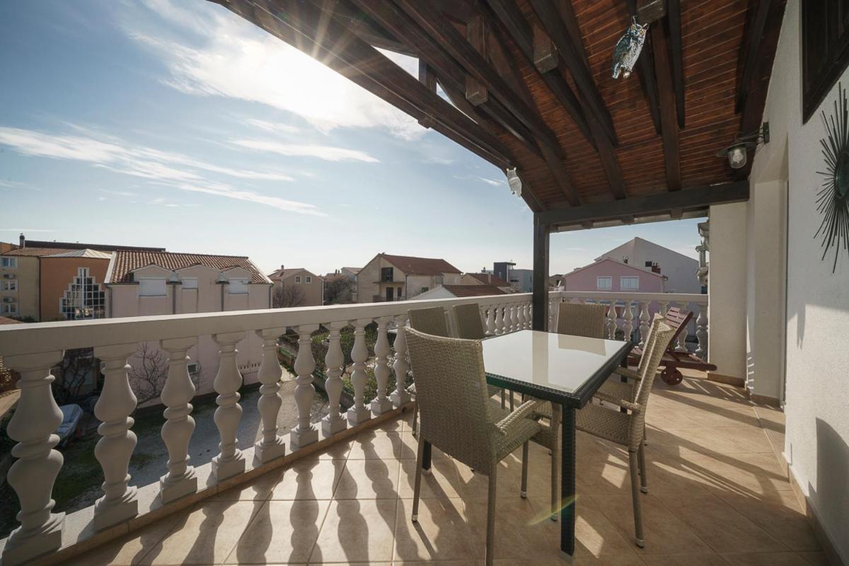 Villa Grey Stone Vodice Bagian luar foto