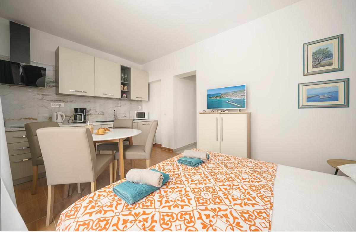 Villa Grey Stone Vodice Bagian luar foto